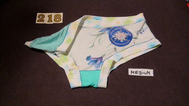 No. 218  Panties Medium