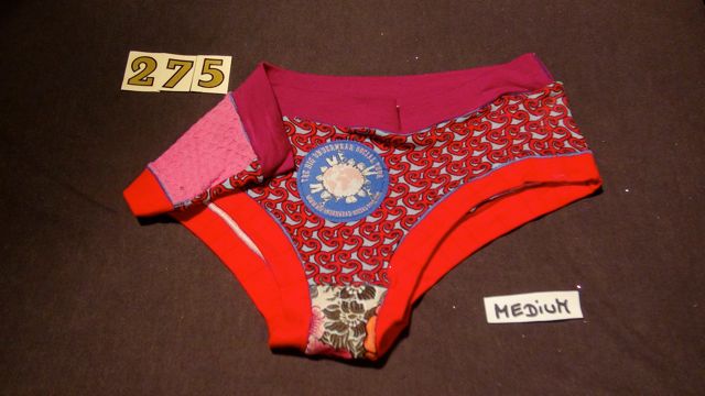 No. 275  Panties Medium