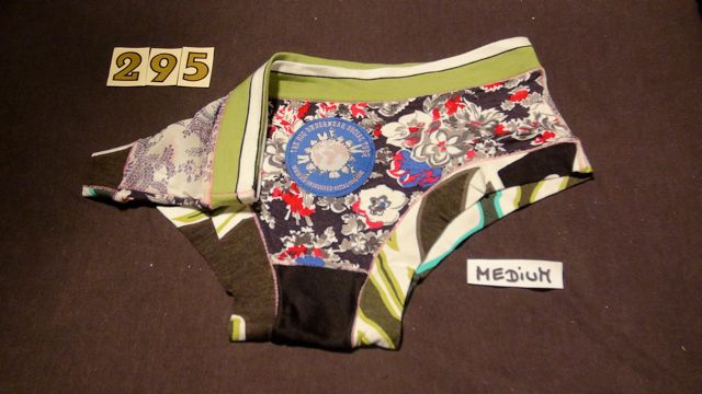 No. 295  Panties Medium